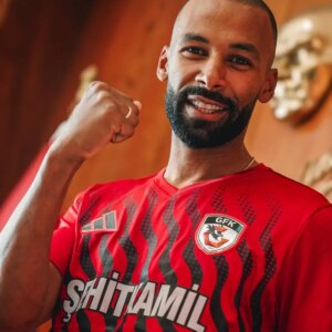 gaziantep fk nazim sangareyi transfer etti 2QZ1stmI