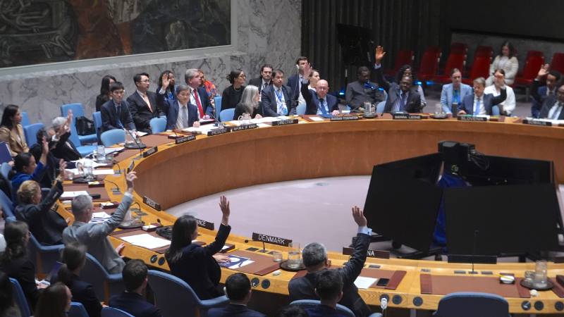 14 uye evet oyu kullandi abdnin tek oyu yetti gazzede acil ateskes ve insan yardim oneren bmgk tasarisi veto edildi D5wcEi1s