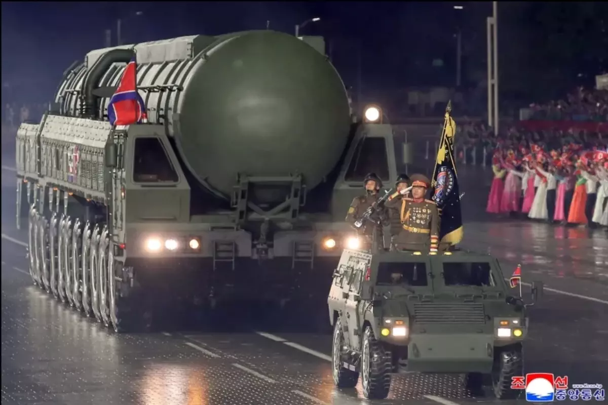 kim jong un tarihin en guclu nukleer silahini tanitti 9bSP4NFT