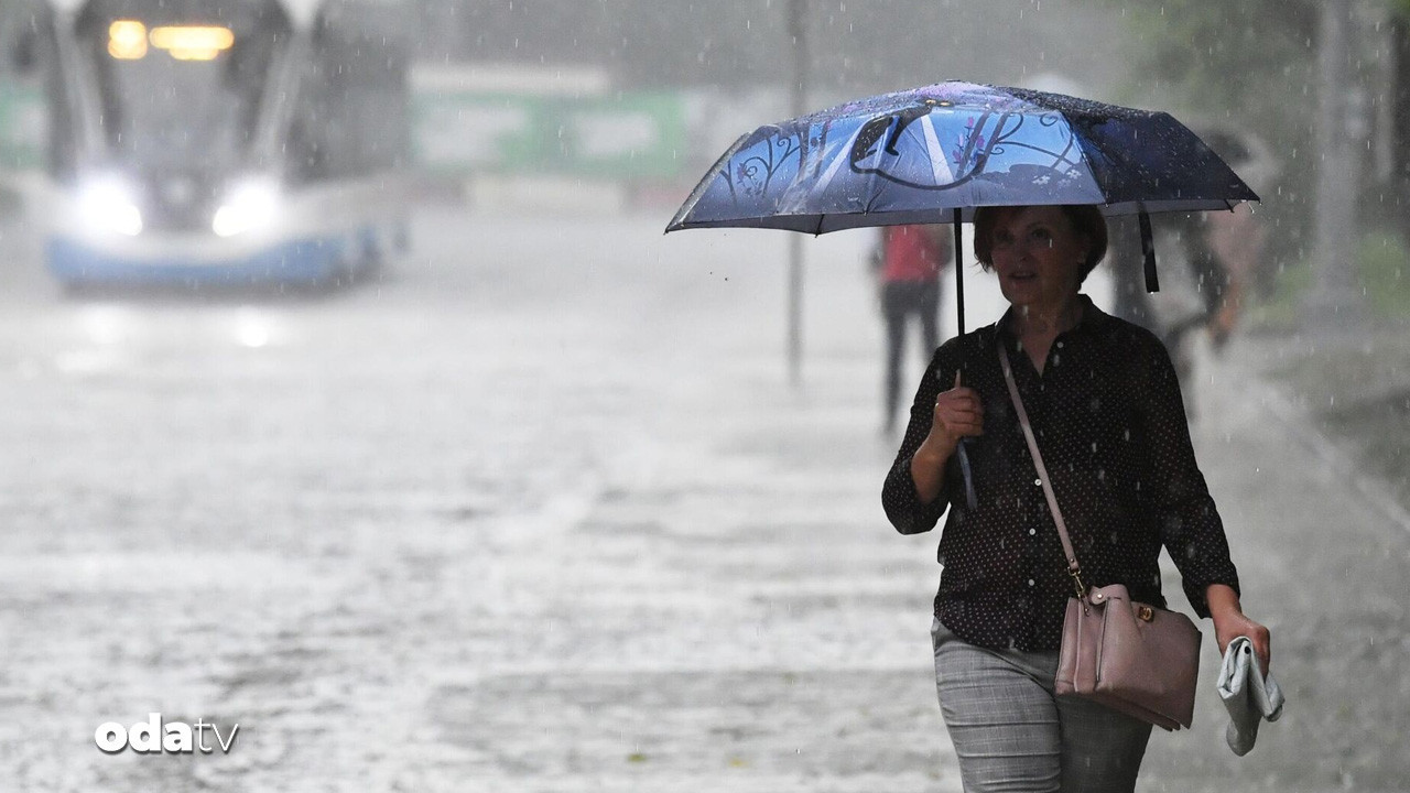 meteoroloji uyardi sonbahar sert geliyor sel ve soguk alarmi A29xWAZf.jpg