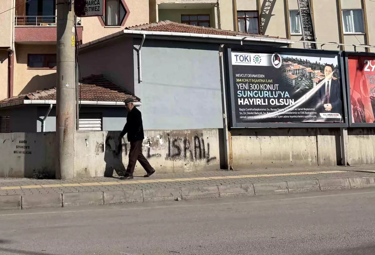 savunma sanayisi merkezi haline gelen ilcede toki konutlari icin bilboardli tesekkur QW3YNea2.jpg