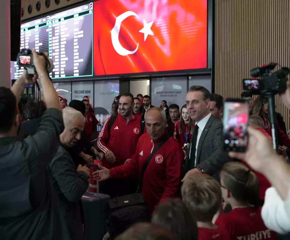 turkiye taekwondo milli takimi dunya sampiyonu oldu Jk6IjeFw.jpg