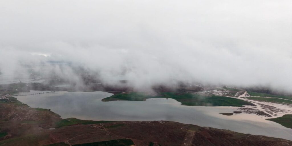 yol-tamamen-ulasima-kapanmisti-sivasta-sel-sulari-tahliye-edildi-vgprQOxF