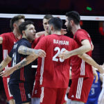 A milli erkek voleybol takimi sirbistani set vermeden gecti p4E1cXGD