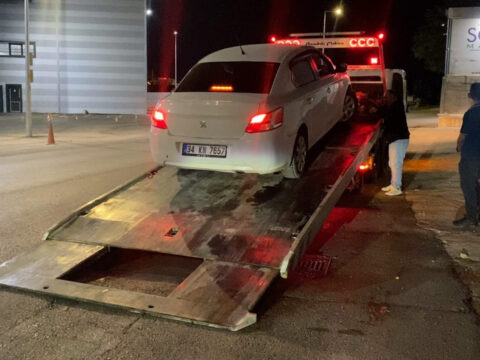 Dur ihtarina uymadi polisten kacti alkollu surucuye verilen ceza dudak ucuklatti ubUiLizr